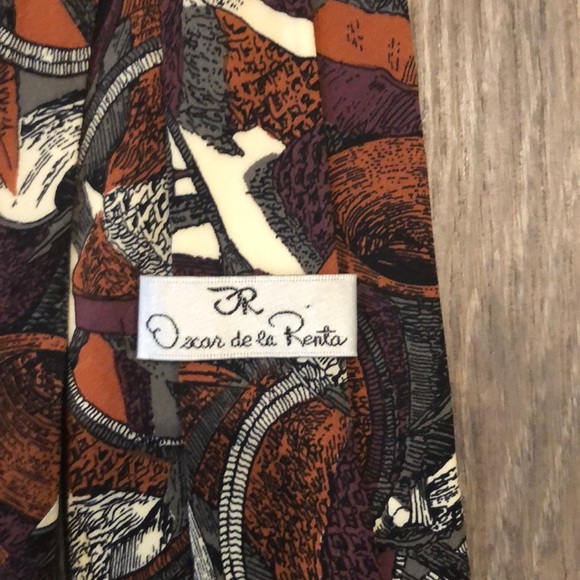 Oscar de la Renta tie - Picture 3 of 3